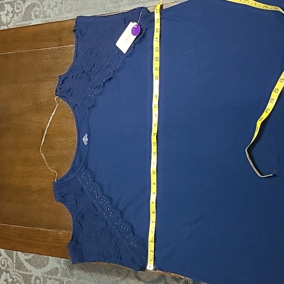 NWT St. John's Bay Cold Shoulder Top - Picture 7 of 10